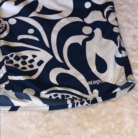 Like new Patagonia Men’s swim trunks sz 32 - Picture 2 of 5